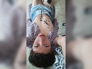 Me llene de cera por ti'mor