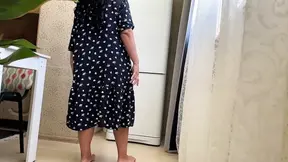 The dress needs to be lifted when a MILF needs to get her big ass fucked