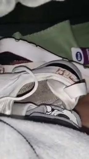 Mom sweaty smelly Footjob