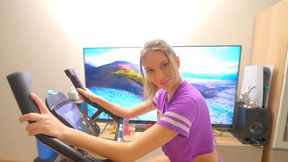 cardio and self fuck with huge dildo