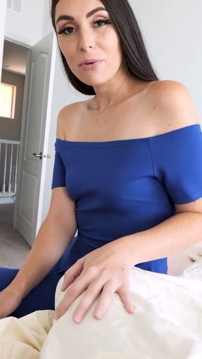 Alluring Fit Stepmom Gives Her Horny Stepson A Morning Blowjob For His Birthday   Clip 1