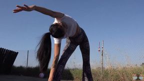 Latin babe Viva Athena shows off her toes during outdoor yoga session