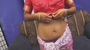 Indian skank Nida shows her tiny hard nipples off