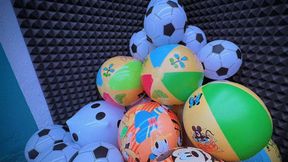 Cheap vs Expensive BeachBall? 26 Beachballs tested against our over 205 kg’s combined weight!