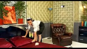 Hawt midnight lesbian blow job