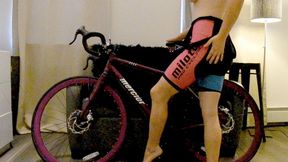 Cycle Babe Horny After Bike Ride