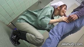 A Japanese Housekeeper Seduce A Man At The Theater Toilet Room