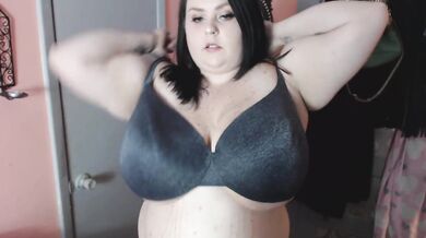 BBW Trying On New Bras for you DAYTONA HALE