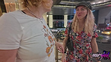 Voyages à Bangkok je retrouve ma chérie Tgirl Lysia pour une visite de la ...