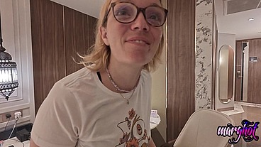 Voyages à Bangkok je retrouve ma chérie Tgirl Lysia pour une visite de la ...