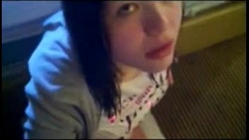 Emo girl 18 yrs sucking Cock