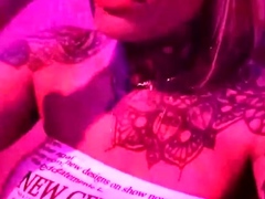 Webcam beauty and her toys have solo sex