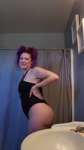 MILF Sexyyy Mom