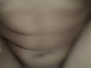 Comparto a mi esposa y otro hombre se corre en su coño y uso su leche como lubricante