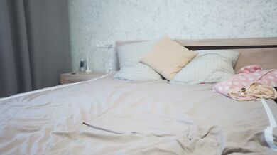 Fit Redhead Brunette Masseur Pays For Sex With Wet Gushing Clit Humping Pillow