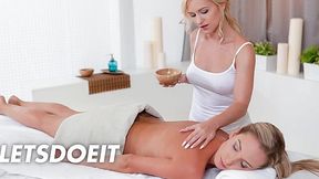 Rosella Visconti makes out right after the sensual massage session with the masseur.