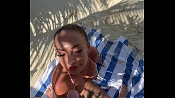 GET FUCKED AT THE BEACH IN MALDIVES PUBLIC FACIAL