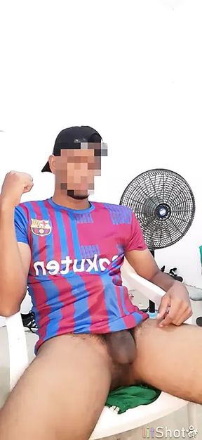 Horny handjob to his Huge Cock 22cm