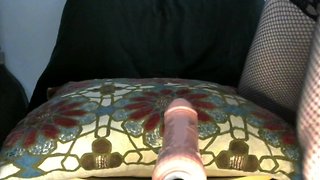 Self pegging my tight pink arsehole on a gray afternoon getting tight…