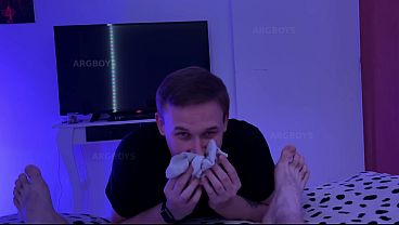 Giant Fat Cock and Foot Worship Fetish Gay Couple