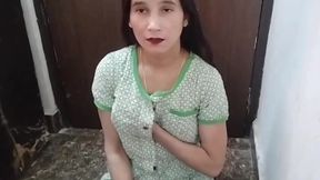Desi aunty ko saman dene ke bahane pel diya