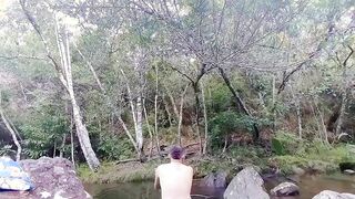 I drained my manmeat near the waterfalls of Minas Gerais.