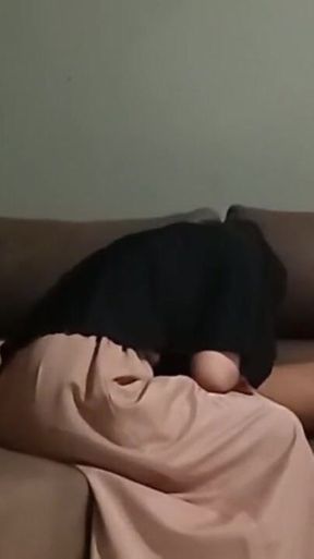 Memorable moment from &quot;Sodara hijab stops by the house when no one is there&quot;