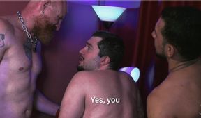 Threesome latino bareback