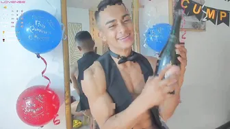 Solo Twink Strokes His Hard Cock on Webcam