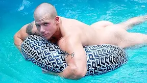 Tyler Olaf Let Loose: Steamy Threesome Action for Guys 30+ – GayXXXHub 18+