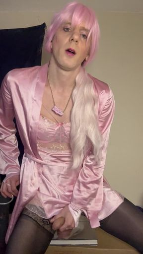 Jess Silk Rides Dildo