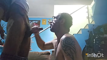 Mamando meu visinho puto