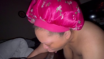 MILF Cougar from Indianapolis loves licking