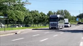 Public Roadside Cum Shower