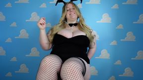 Giantess Bunny Bliss - Thigh Crush and Pussy Insertion