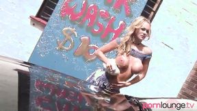 ”Titty blonde gets eaten out & screwed”