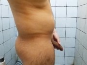Punheta no banho quente