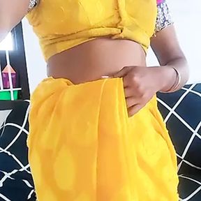 Swetha tamil wife saree undress