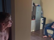 Твинк поглядывая как друг дрочит, друг заметив это сочно выебал тугое очко сладкого твинка и кончил