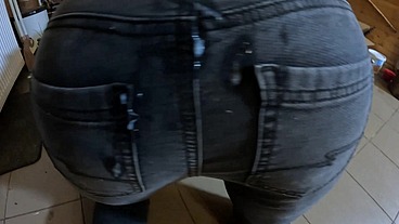 Face-fucking and cum play while wearing tight jeans 284