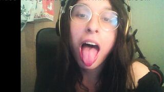 A praise to me, It's my bday