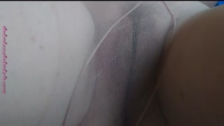 Begutachtung der Geilen Oma in Strumpfhose