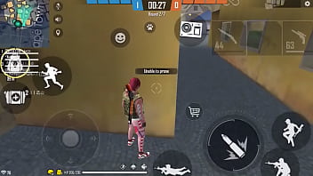 El pelon de brazzers juega free fire por primer vez y esto es lo que sucedio xd :v