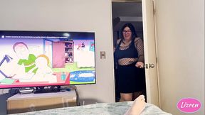 Lizren - Se la chupo ido mientras mi marido sale a comprar