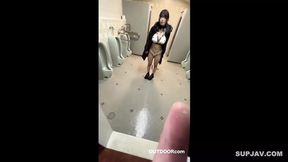 Angelic Asian beauty deepthroats cock