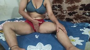 Reshmi Alone at Home and Try to Come Relax