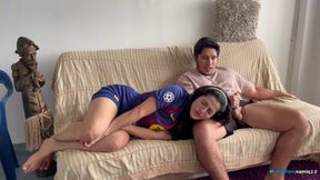 My stepsister doesn't notice, I masturbate and cum in her mouth!