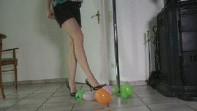 BalloonsUnderSexyHighHeels (MP4)