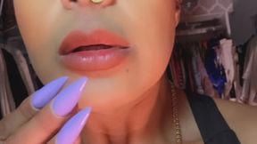 Giantess & Alien Invader: Trapped into Showing My Dirty Feet