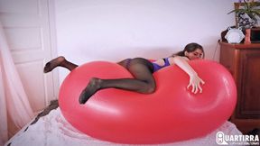 Q893 Long passionate riding, humping and ripping of a huge balloon - 480p